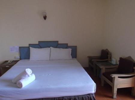 SR Hotel Surat Thani Zimmer foto