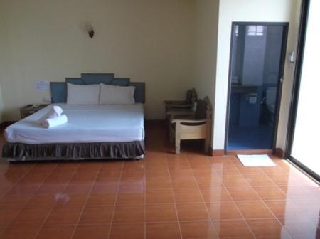 SR Hotel Surat Thani Zimmer foto